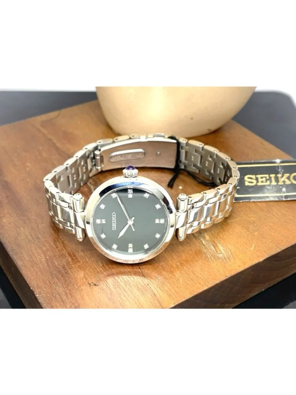 Seiko Women's Watch SRZ535 Quartz Diamond Green Mother of Pearl Dial Steel 30mm